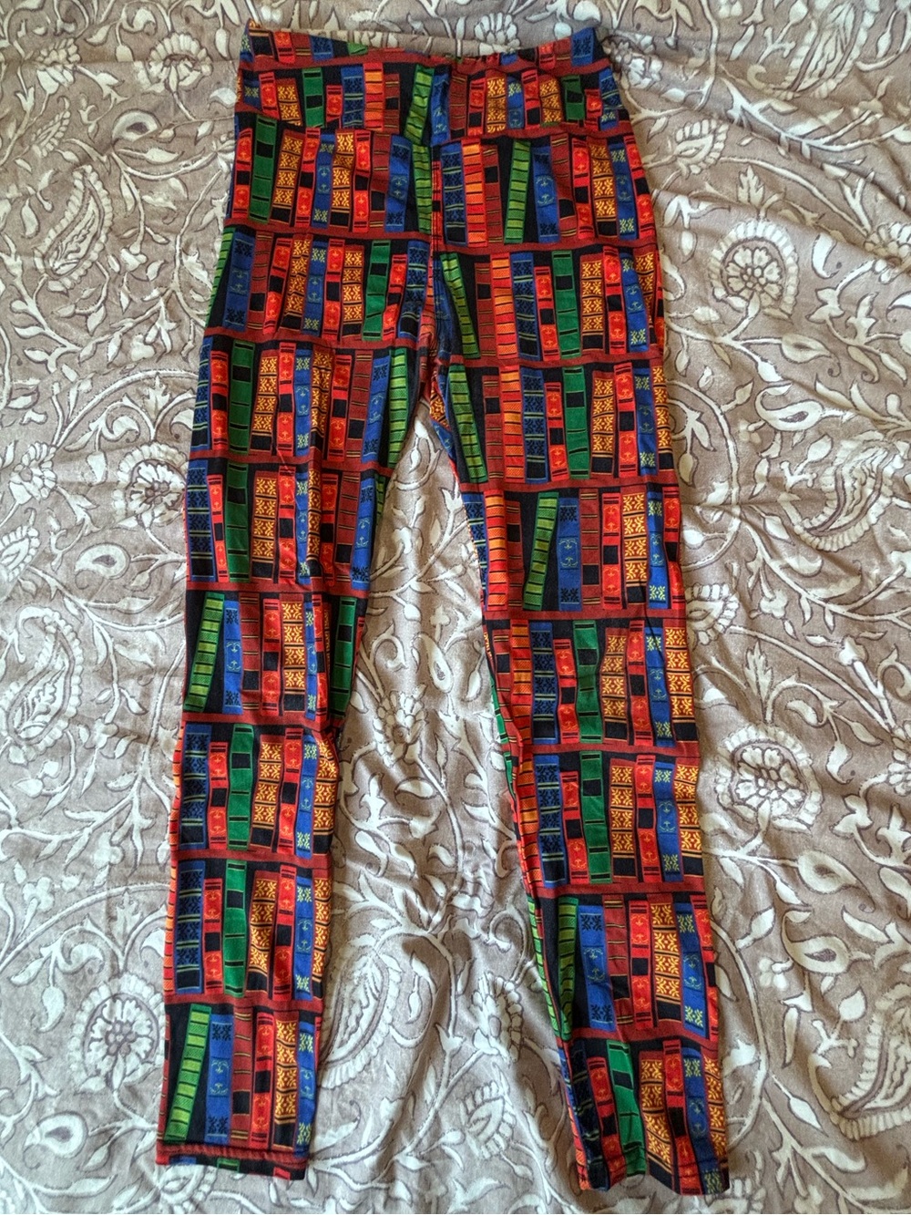 Svaha | Colorful Bookshelf Leggings | Stretchy & Soft | GUC | OS